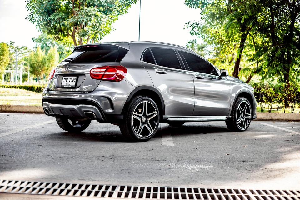 Mercedes Benz Gla250 ปี2017 10