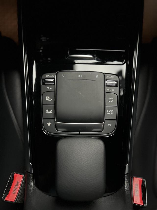 Benz GLA200 Progressive 14