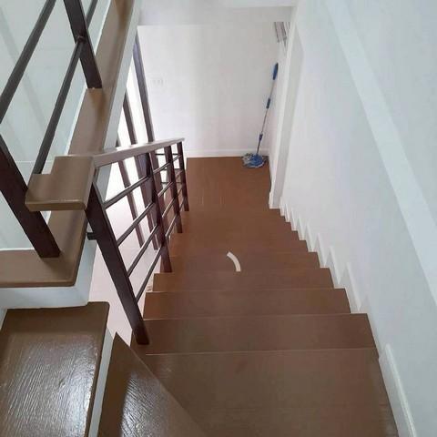 ขายและให้เช่าทาวน์โฮม 2 ชั้น สไตล์อังกฤษ โครงการกุลธนา2 เฟส 8, 9, 10 โซนหนองกะขะพานทอง – ชลบุรีใกล้ตลาด D-Market เดินทาง 3
