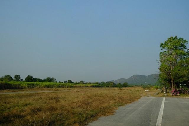 ขายที่ดิน 523 ไร่ ติดถนนหลวง ถนนใหญ่ กว้าง 12 เมตร ราดยาง(หมายเลข3472)  เส้นอู่ทอง-กาญจนบุรี อ.เลาขวัญ จ.กาญจนบุรี 7