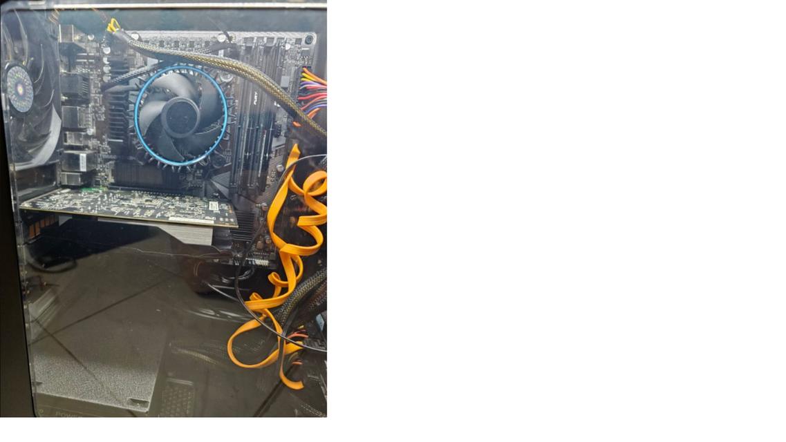 ขายคอมพิวเตอร์ 1 ชุดมีทั้งจอคีย์บอร์ดเมาส์พร้อมใช้งาน 3