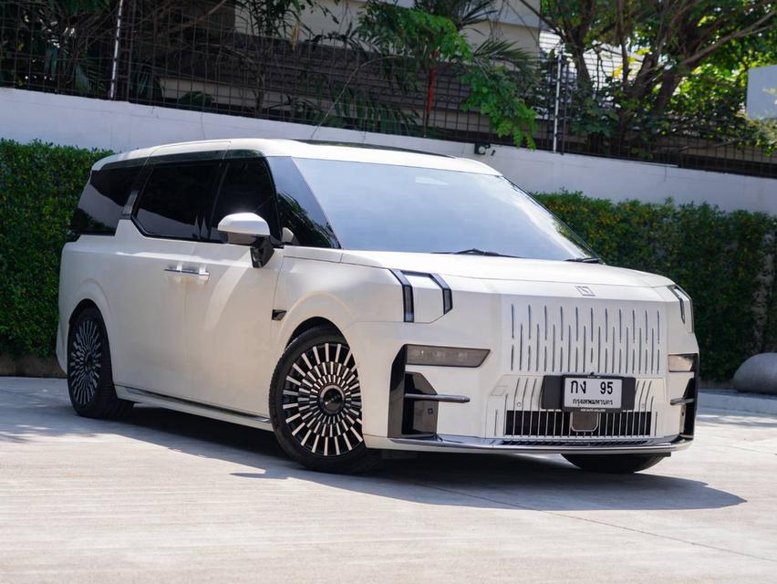 ZEEKR 009 Flagship AWD 6-Seaters ปี 2025 รถตู้ไฟฟ้าสุดหรู สภาพใหม่ ประหยัดกว่าป้ายแดงเป็นล้าน รูปย่อยที่ 3