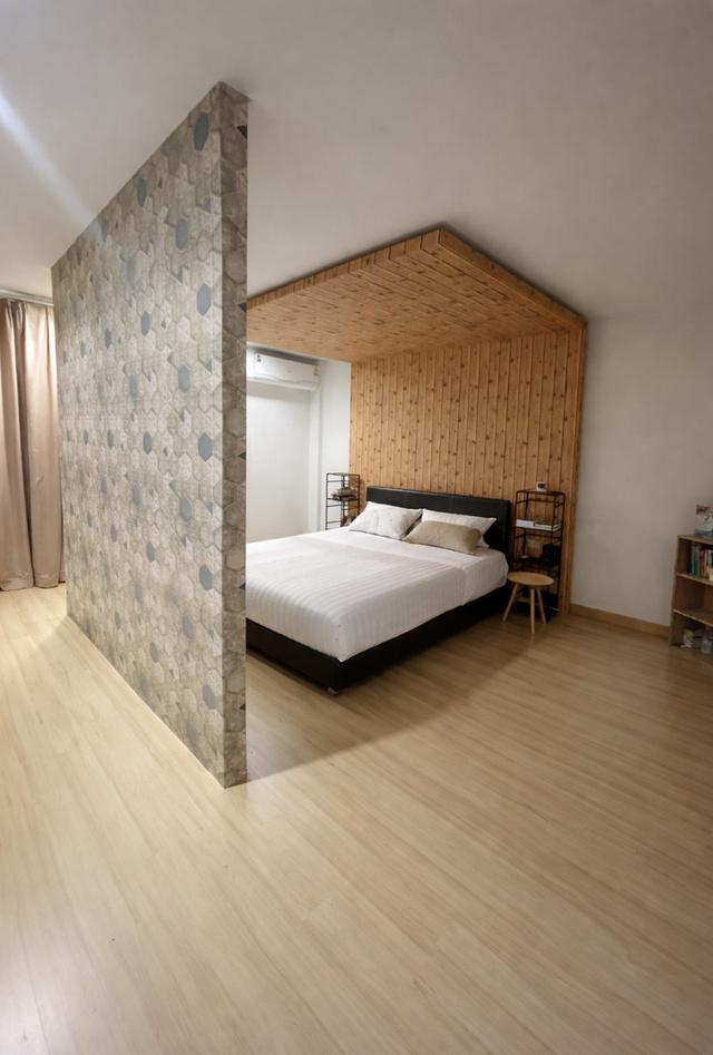 ประกาศขาย / ให้เช่า อาคารพาณิชย์ 2 คูหา หลังมุม ใกล้เมกาบางนา อาคารพาณิชย์ 3 ชั้นครึ่ง พร้อมห้องดาดฟ้า ขนาด 2 คูหา หลังมุม เนื้อที่ 46 ตารางวา พื้นที่ 2