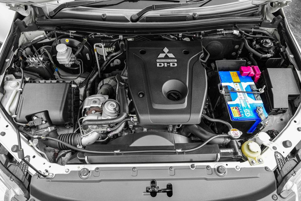 2018 MITSUBISHI PAJERO SPORT 2.4 GT 2WD A/T สีเทา รูปที่ 18