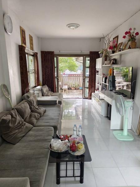 ขายบ้าน 2 ชั้น มบ.สิริมณี ซอยหทัยราษฎร์39 เนื้อที่ 40.5 ตรว 3นอน 2น้ำ หน้าบ้านมีพื้นที่สามารถจัดสวนเล็กๆได้ 3