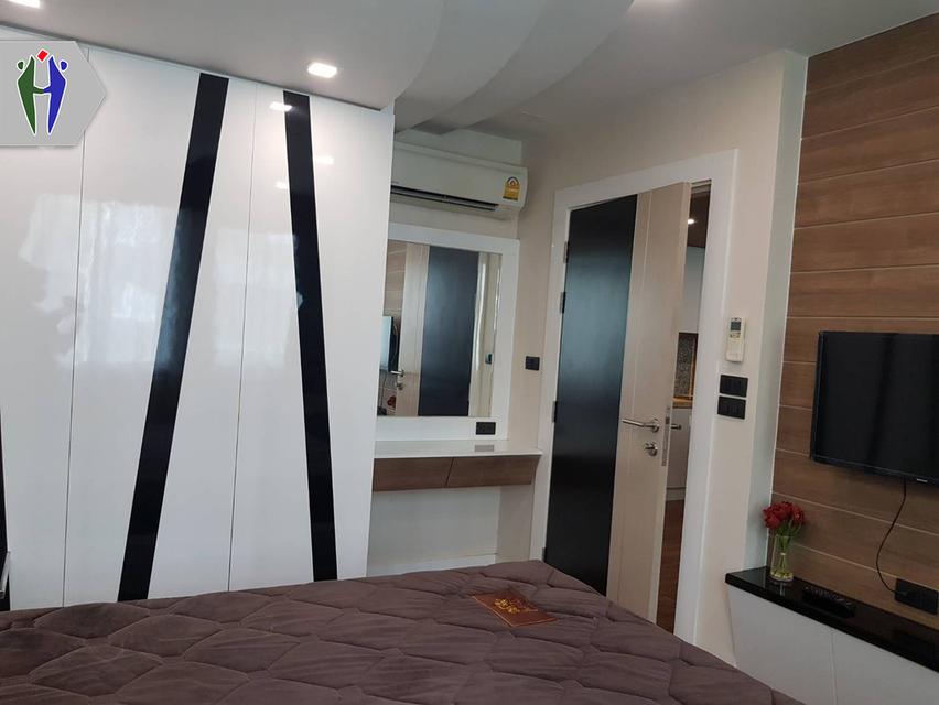 คอนโด 1 ห้องนอน จอมเทียนให้เช่า  ขนาด 39 ตารางเมตร, 1 ห้องนอน 1 ห้องน้ำ •	2 ทีวี, 2 แอร์, ตู้เย็น, ไมโครเวฟ •	บิ๊วอินครัวยุโรป เฟอร์นิเจอร์ครบชุด •	เค 6