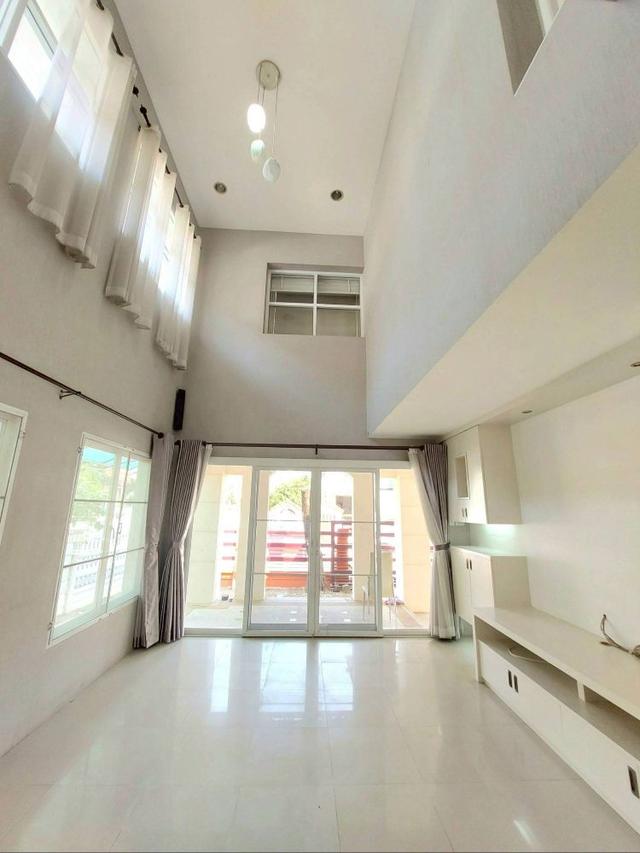 ขายบ้านเดี่ยว 2 ชั้น บารเมษฐ์ สวนหลวง ร.9 ขนาด 60.50 ตร.ว. พร้อมมุมทำงาน หันหน้าทิศเหนือ ใกล้สนามบินสุวรรณภูมิ