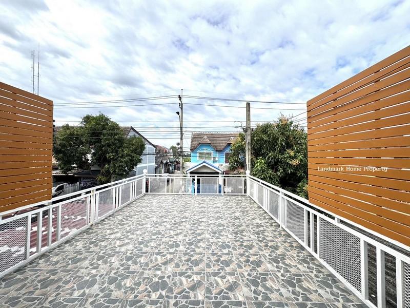 lN-070 ขายทาวน์เฮ้าส์ 2 ชั้น มบ.มนวดี ซอยวัดลาดปลาดุก บ้านสไตล์มินิมอล ออกแบบลงตัว มีเทอเรส รีโนเวทใหม่พร้อมอยู่ 6