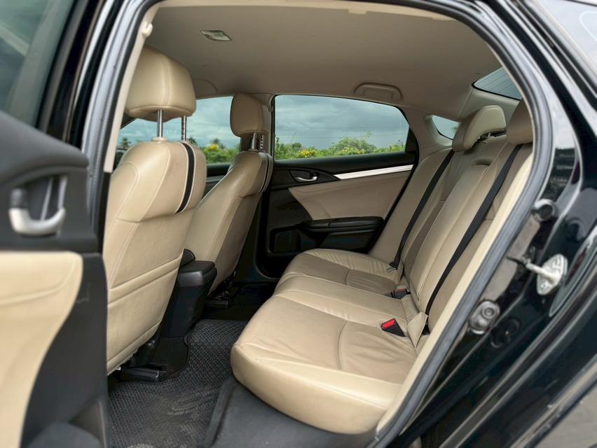 Honda Civic FC 1.8 EL CVT   2018 สีดำ  ออโต้  13