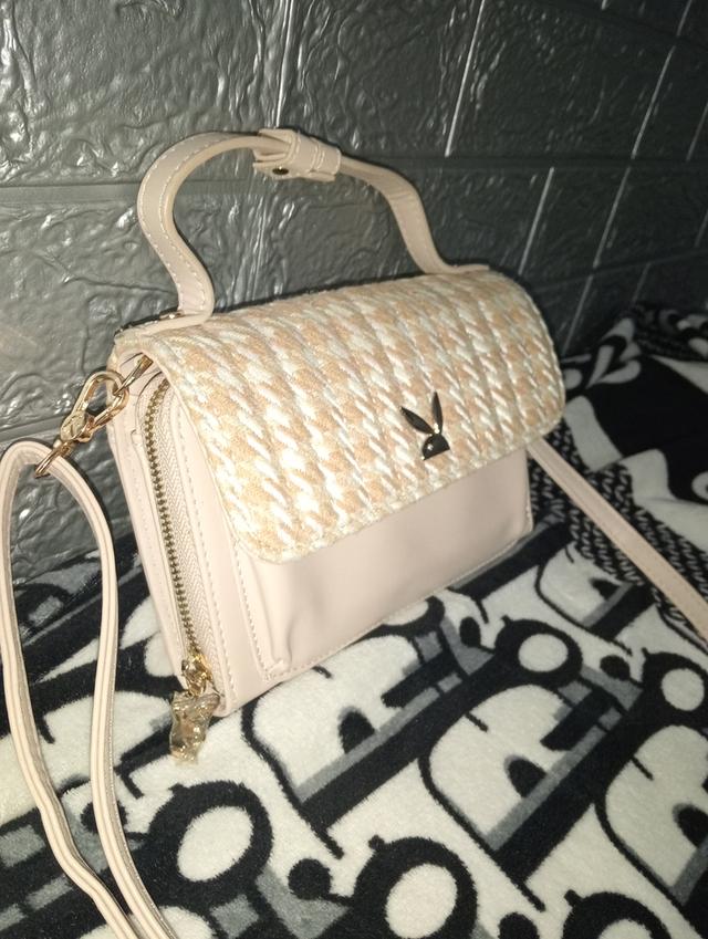 Playboy Shoe&Bag TH กระเป๋าฝาแต่งทวีตลายชิโนริ ST-BS232PB085 ,(สีครีม) 3