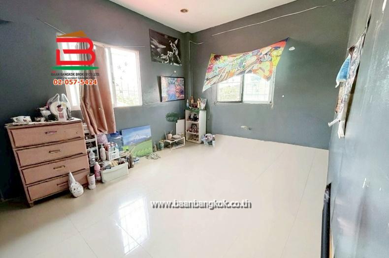 ทาวน์เฮาส์ ซอยทรงพล1 เนื้อที่ 63.8 ตรว. ถนนพหลโยธิน ต.คูคต อ.ลำลูกกา จ.ปทุมธานี 10
