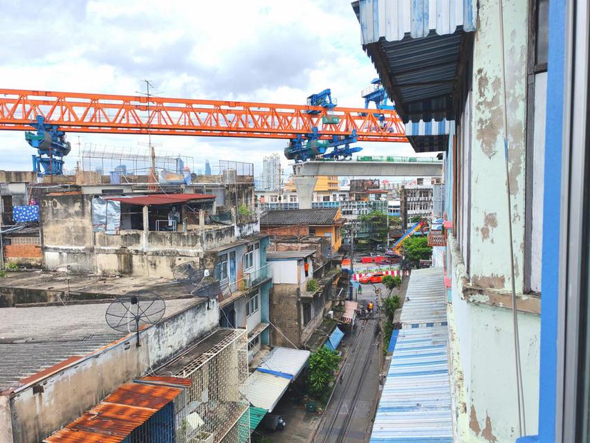 ขายอาคารพาณิชย์ 4.5 ชั้น ซอยสุขสวัสดิ์ 6 (ต้นซอย) เขตจอมทอง กรุงเทพ ใกล้วัดนาคนิมิตร ใกล้ทางด่วน 12