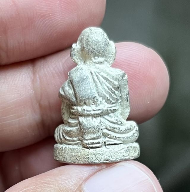 หลวงปู่สุข โพธิ์ทรายทอง 2