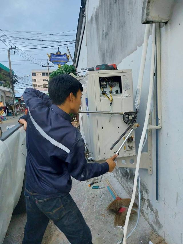 รับติดตั้งแอร์สายไหม0652969235ซ่อมแอร์เคหะออเงิน ย้ายแอร์คลองถนน ล้างแอร์ คันนายาว รามอินทรา บางชัน คลองสามวา ทรายกองดินเปิดบริการทุกวัน 2