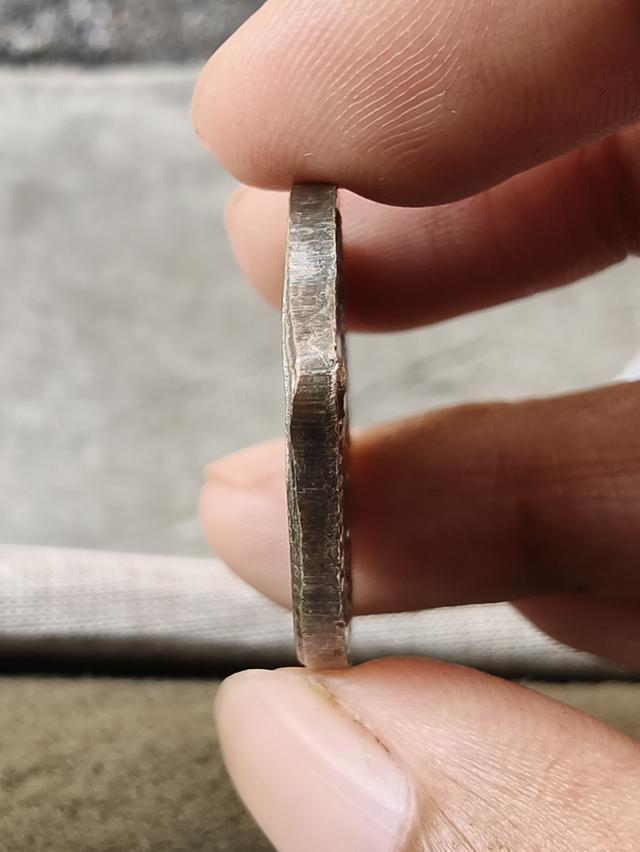 เหรียอาจารย์ฝั้น อาจาโร รุ่นแรก รูปที่ 5