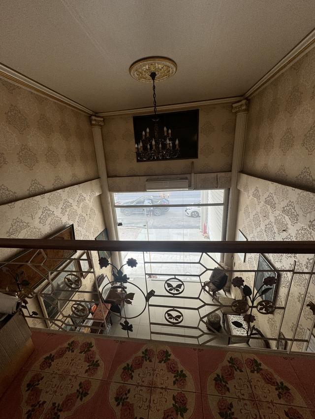 ขายด่วนอาคารพาณิชย์ วัชรพล 5