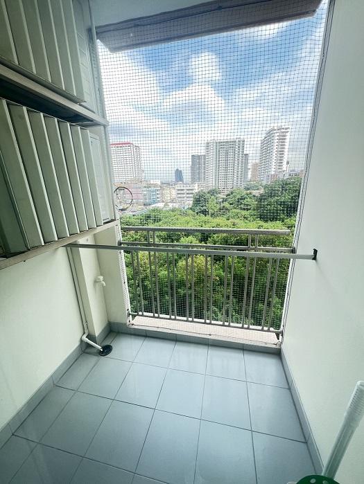 เช่าถูก 10,000 บาท ** 1 ห้องนอน ** รหัส 060049 ** ลุมพินี สวีท ปิ่นเกล้า ** ติดรถไฟฟ้า บางยี่ขัน ** 088-398-3835 MR.BOAT 13