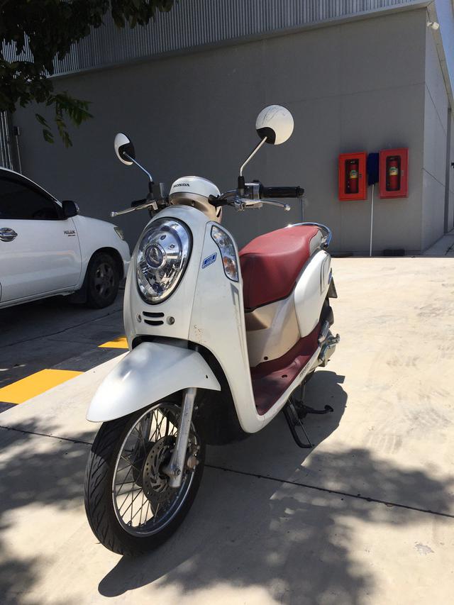 HONDA SCOOPY i 4