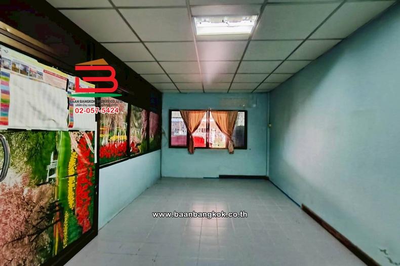 ขาย/เช่า ทาวน์เฮาส์ 2 ชั้น เนื้อที่ 34 ตร.ว. หมู่บ้านธารทอง 2 (ซอยวัดลาดปลาดุก) ถนนกาญจนาภิเษก ตำบลบางรักพัฒนา อำเภอบางบัวทอง นนทบุรี 9