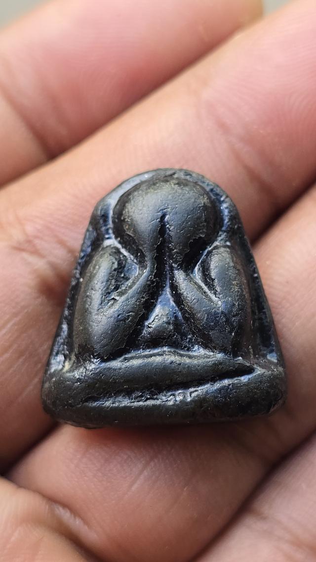 พระปิดตาหลวงพ่อแก้ว พิมพ์ใหญ่หลังยันต์