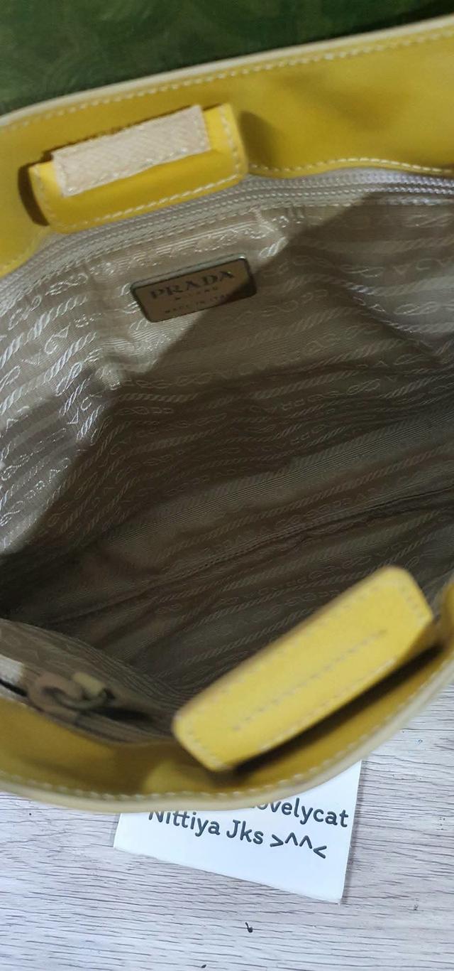 กระเป๋า คล้องไหล่ Prada รูปที่ 17