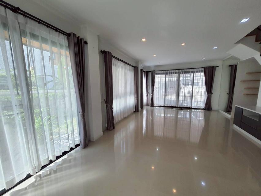 บ้านแฝด ศุภาลัยเอสเซ้นส์ ลาดพร้าว 107 6