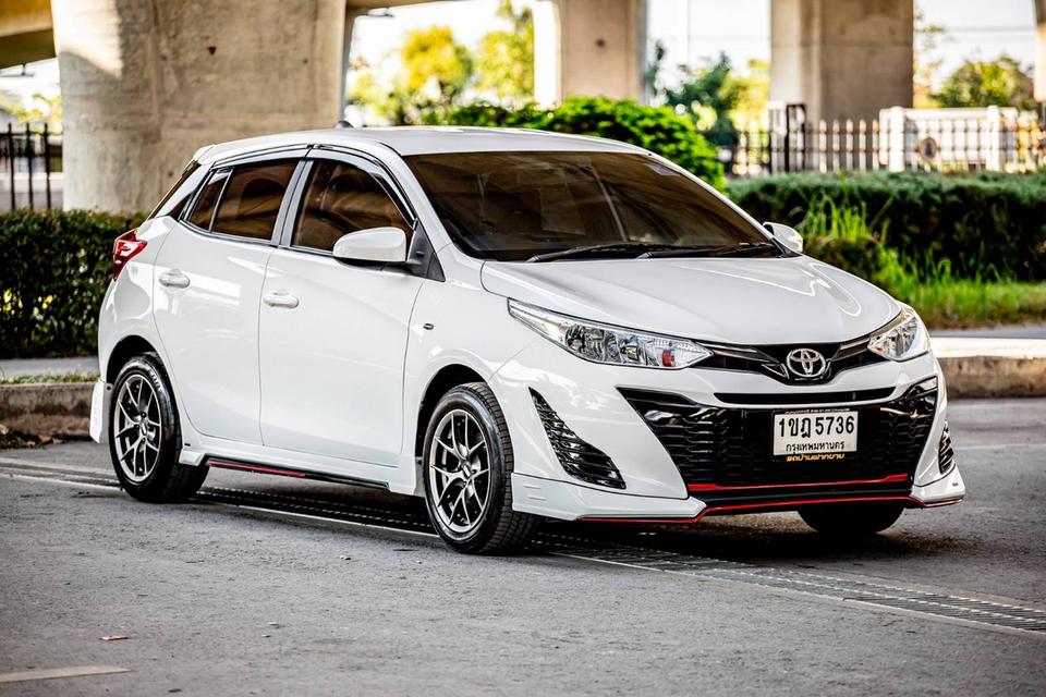 Toyota Yaris 1.2 Entry ปี 2020 สีขาว มือเดียวป้ายแดง สภาพใหม่มากๆ  10