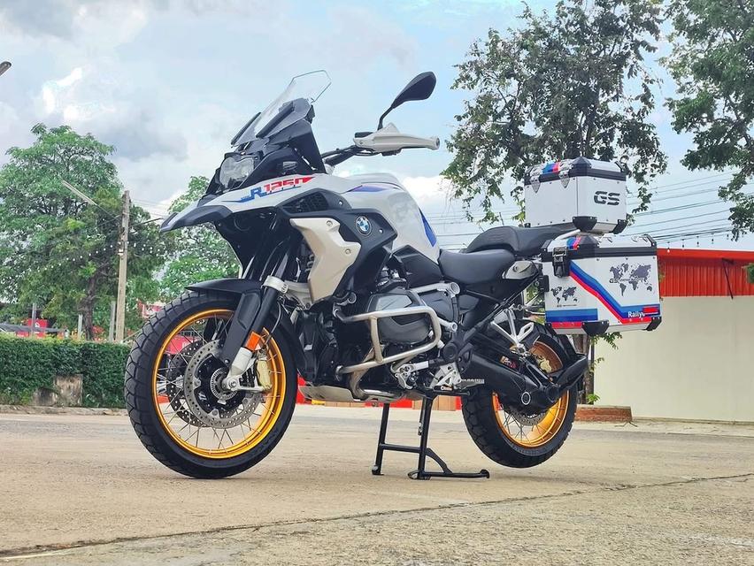 BMW R 1250 GS Rallye ปี 2023 4