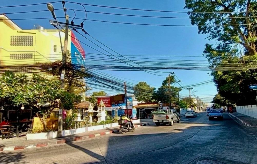 ขายอพาร์ทเมนท์ 280 ตร.ว. ติดถนนสังคมสงเคราะห์ 32 ใกล้โรงพยาบาลเปาโล โชคชัย 4 6