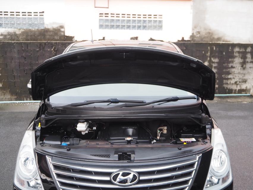HYUNDAI GRAND STAREX 2.5 VIP ปี 2013 10