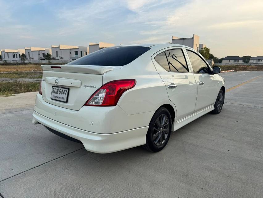 Nissan Almera 1.2 E Sportech ปี 2016 สีขาว เกียร์ออโต้ 5