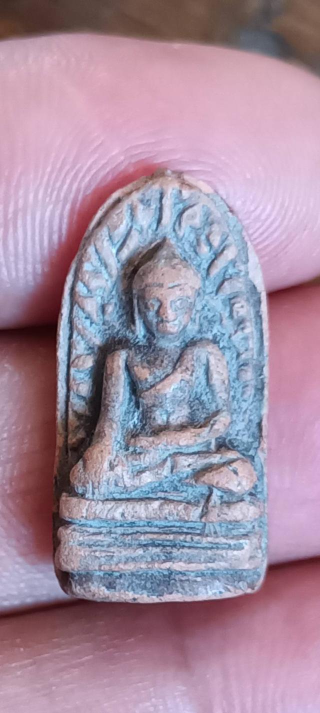พระรอดกรุวัดุมหาวัน จังหวัดลำพูน