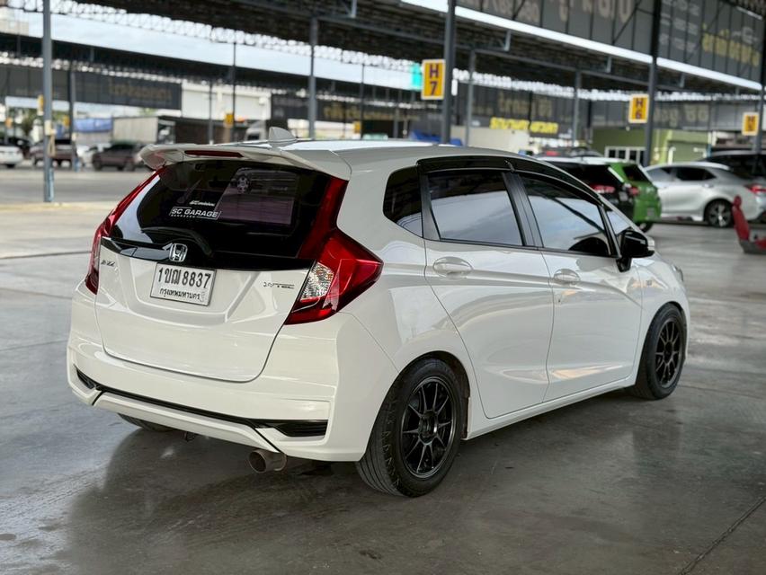 2020 Honda jazz 6