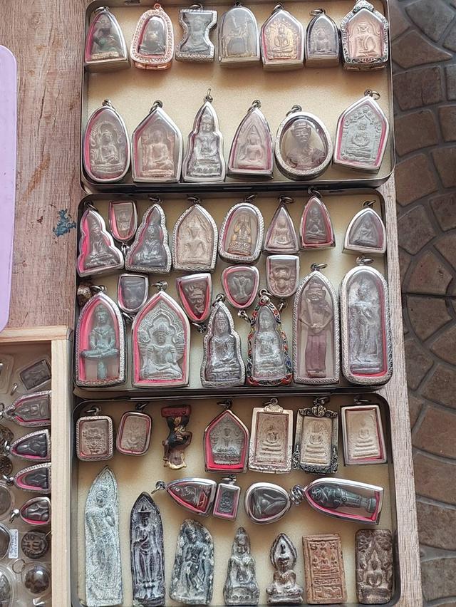 พระเครื่องสนใจองไหนทักมาครับ รูปที่ 2