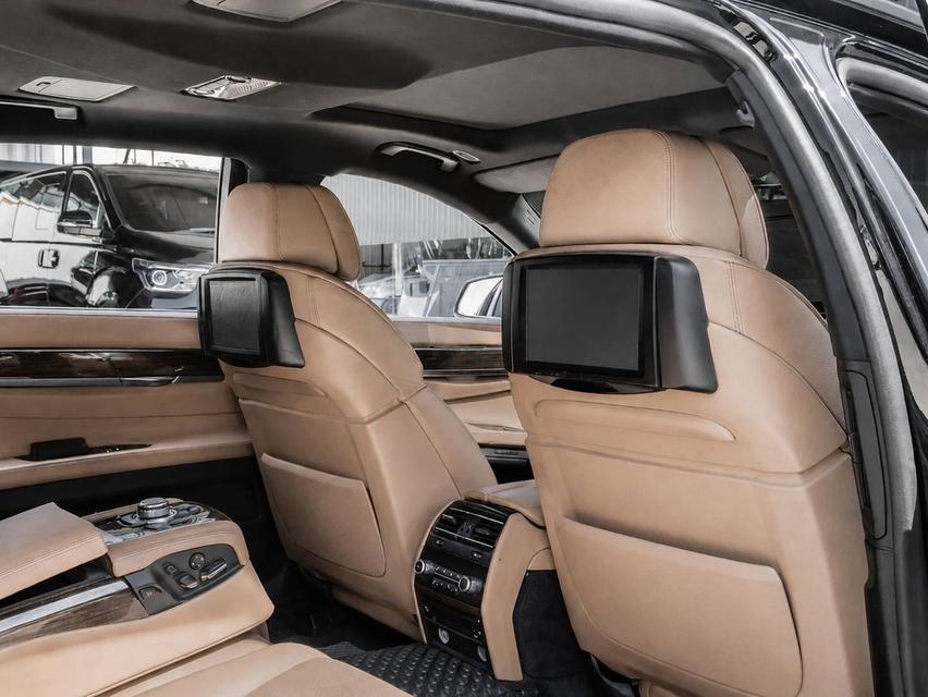 รหัสรถ 67GG5453 👑 BMW 730Ld LCI LOOK (F02) ปี 2012 รูปที่ 5