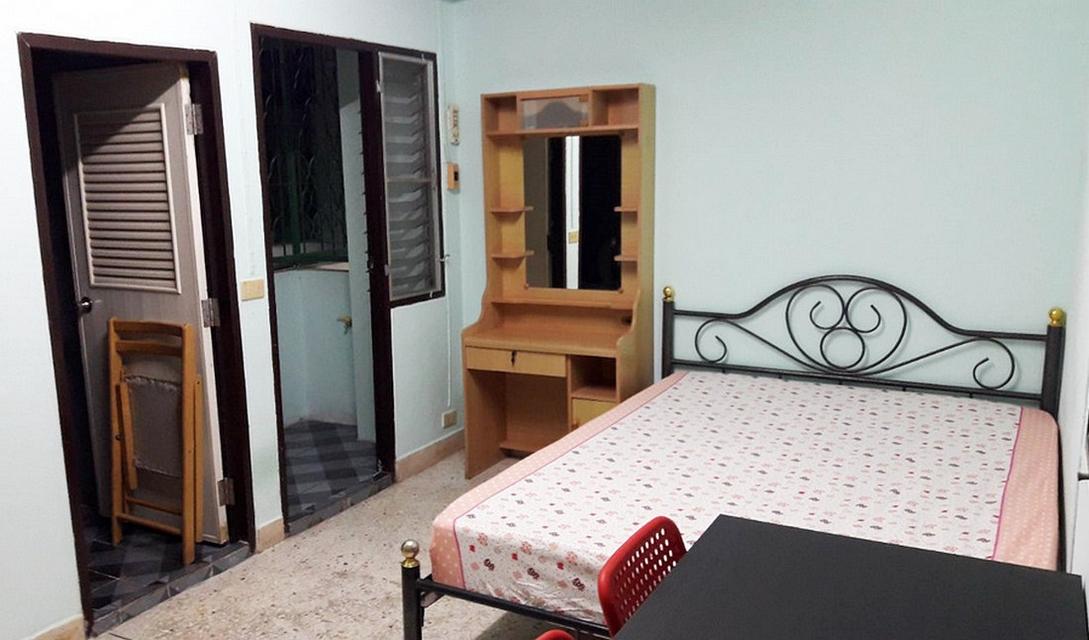 ห้องพักสตรี ตรงข้ามมหาวิทยาลัยรังสิต หอพักสตรีแคมป์ปัส 3