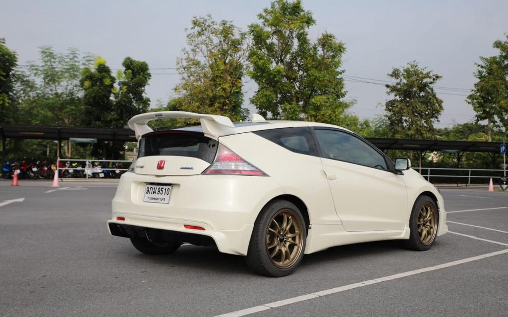 Honda CR-Z Sport Hybrid สีขาว ปี 2012 3