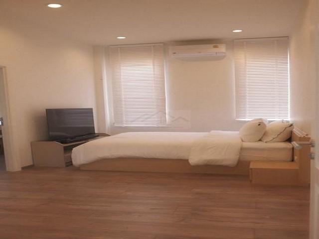 PB5903ขายบ้าน ย่านลาดพร้าว บ้านเดี่ยว 2 ชั้นสร้างใหม่ ขนาด 100 ตรว.ซอยลาดพร้าว 64 พร้อมสระว่ายน้ำ ใกล้รถไฟฟ้า  6