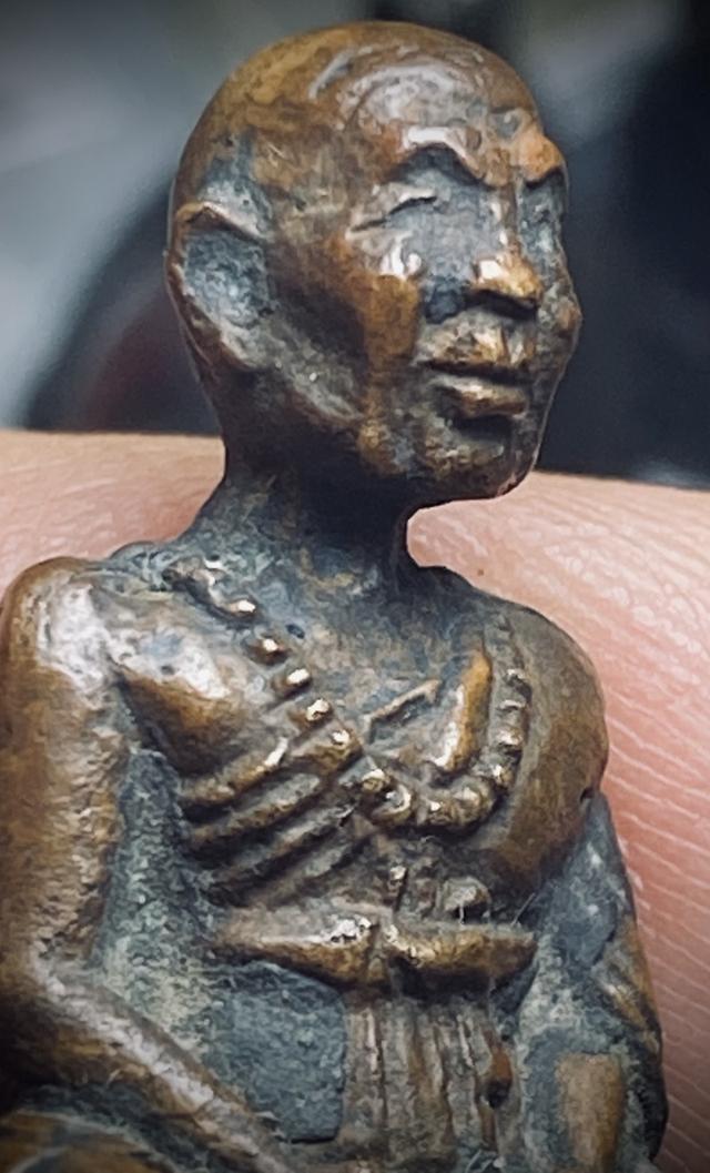 รูปหล่อครูบาพรหมา2497 รูปที่ 4