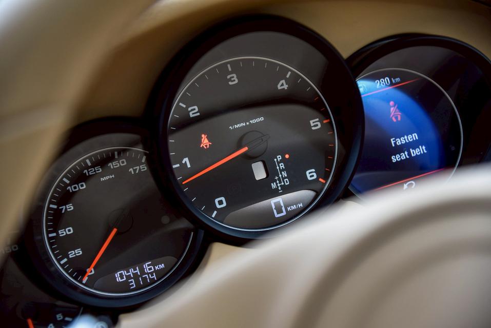 รหัสรถ CBL1969 Porsche Cayenne 3.0 Diesel 4WD AT 2012 17