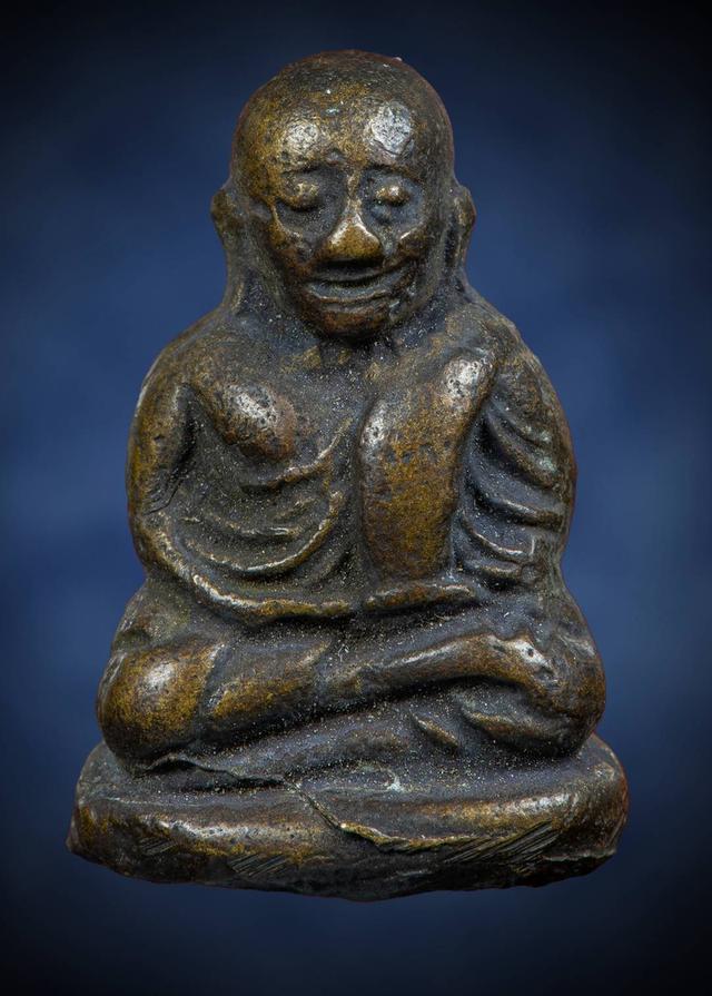 หลวงพ่อเงินพิมพ์ขี้ตา