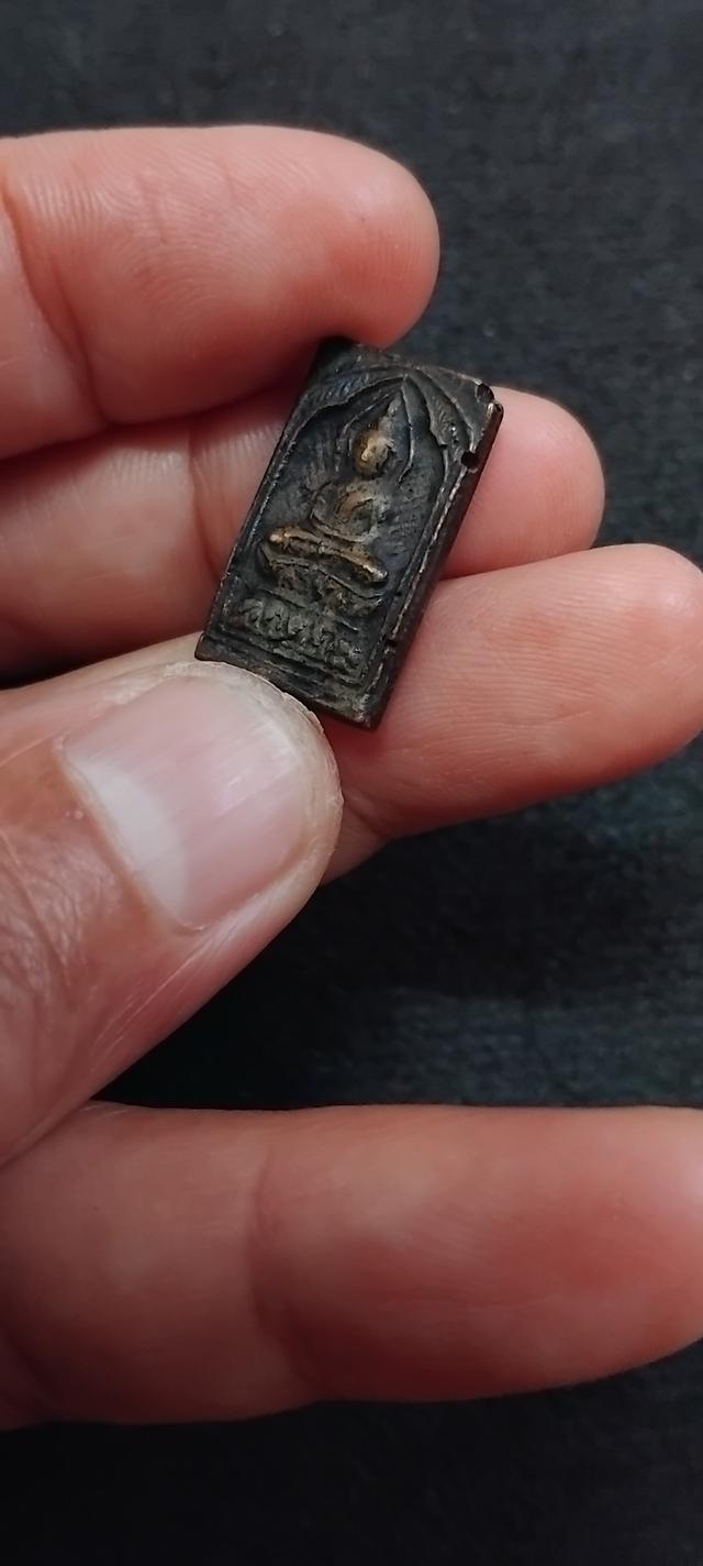 พระบ้านเก็บเก่าหลวงปู่ศุขเก่าๆ