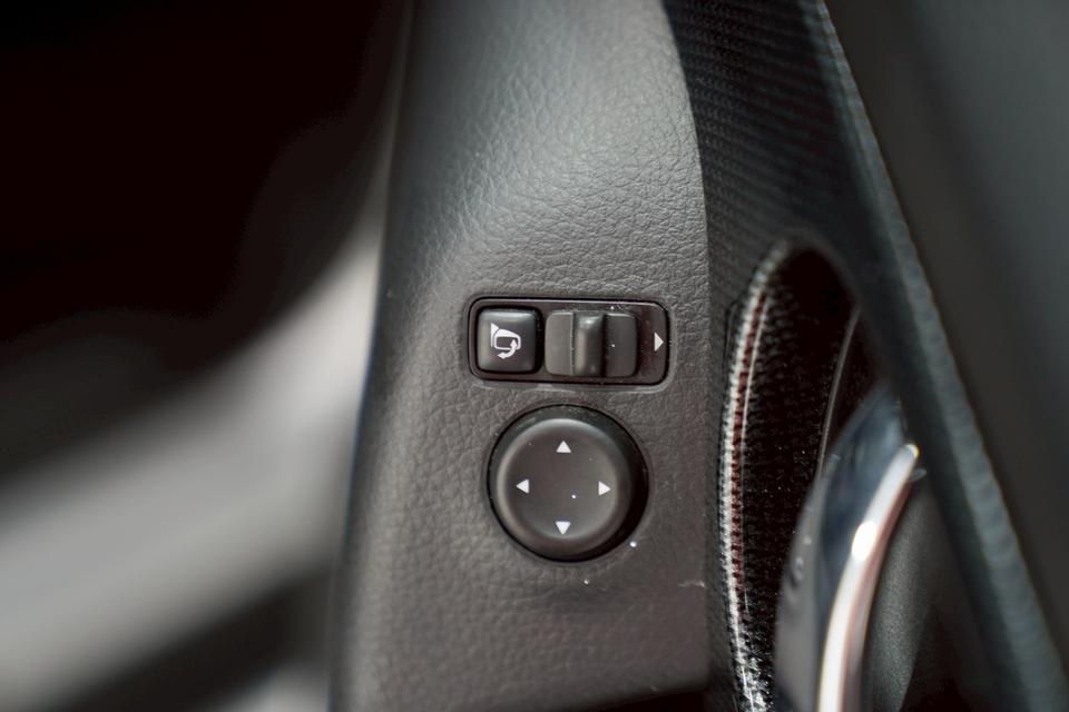 NISSAN X-TRAIL 2.0 V 4WD AT  (2015)  10