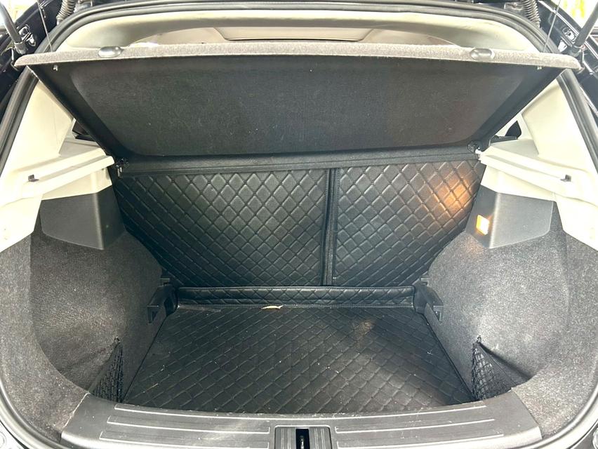 ขายรถ MG ZS 1.5X sunroof ปี 2018 สีดำ เกียร์ออโต้ 18