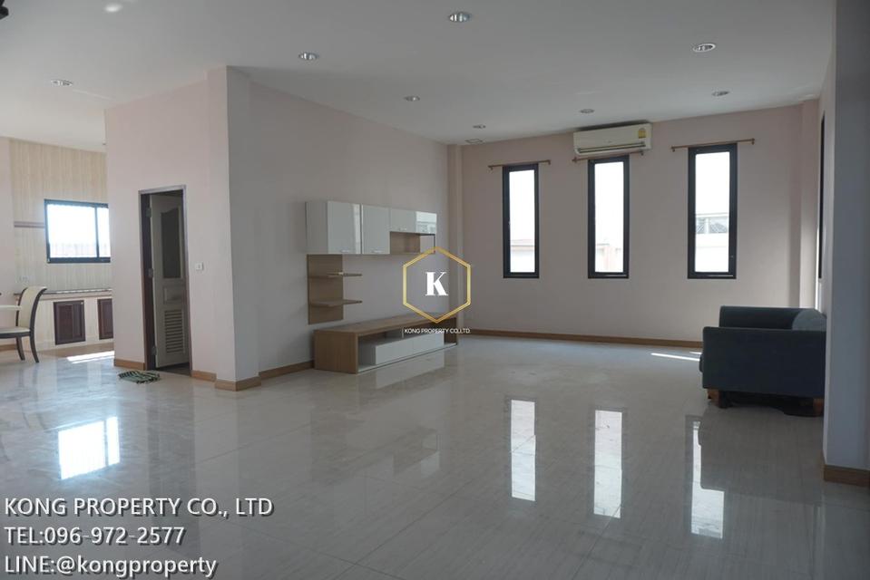 ให้เช่าโกดัง พื้นที่สีชมพู เอกชัย พระราม2 บางน้ำจืด สมุทรสาคร พื้นที่ 1,000 ตรม 9