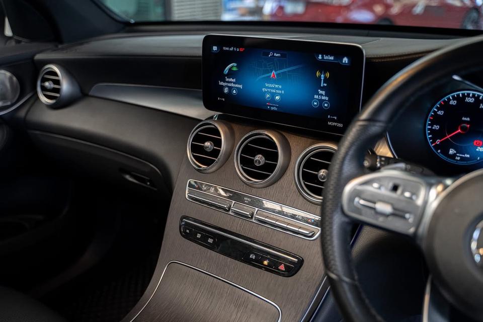 Mercedes-Benz GLC 300e 4Matic AMG Dynamic ปี 2022 เลขไมล์ 32,xxx km. 13