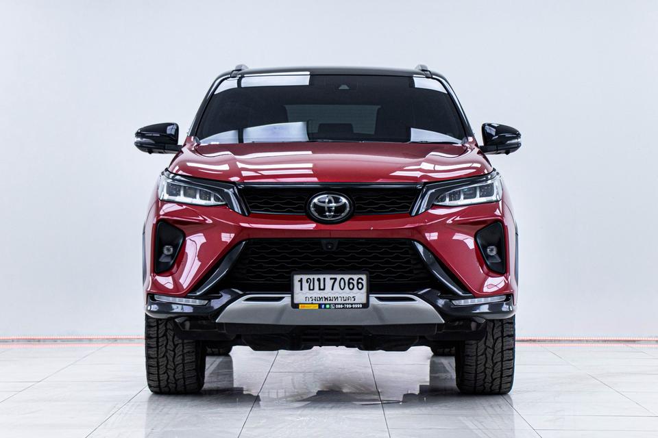 รหัสรถ 5B440 FORTUNER 2.8 LEGENDER BLACK TOP 4WD 2021