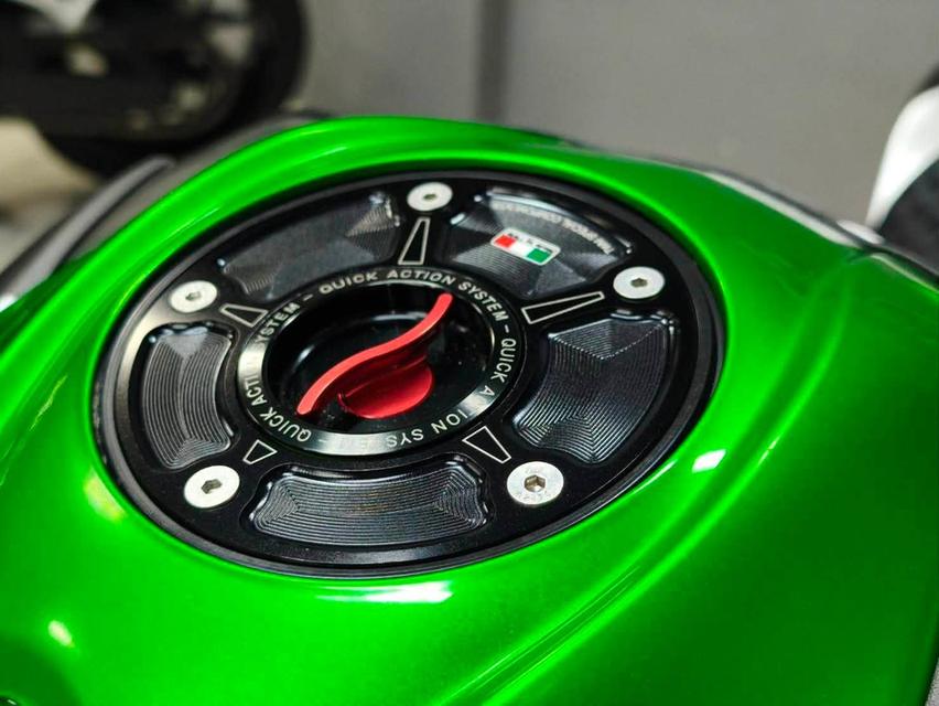 KAWASAKI Z1000 ปี 2016 ABS ของแต่งจัดเต็ม พร้อมหล่อ รูปที่ 18