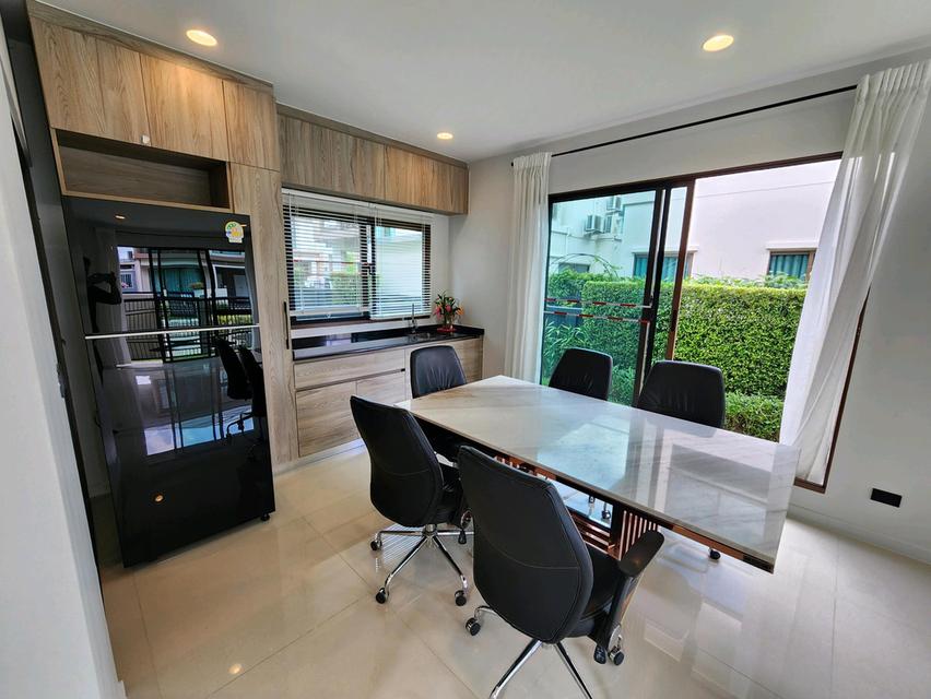 บ้านสวยสภาพใหม่ ใช้น้อยมาก | บุราสิริ กรุงเทพกรีฑา (Burasiri Krungthep Kreetha) 4ห้องนอน 4ห้องน้ำ 57.50ตรวา. บ้านใช้น้อยมาก ด่วน เพียง 17.90mb 19