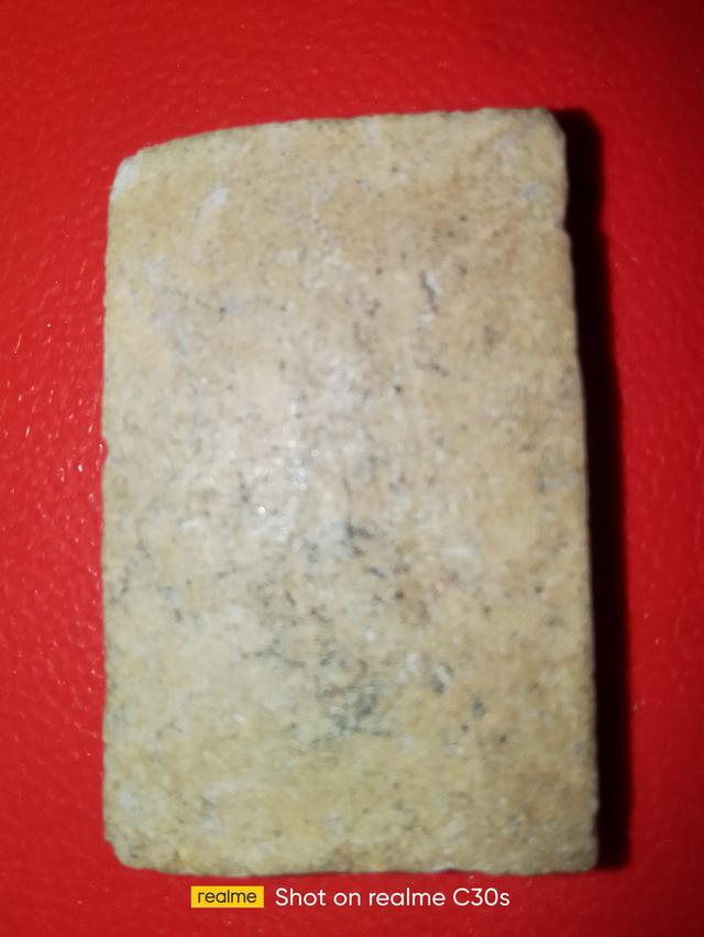 พระเครื่องสนใจองค์ใหนทักมาครับ 3